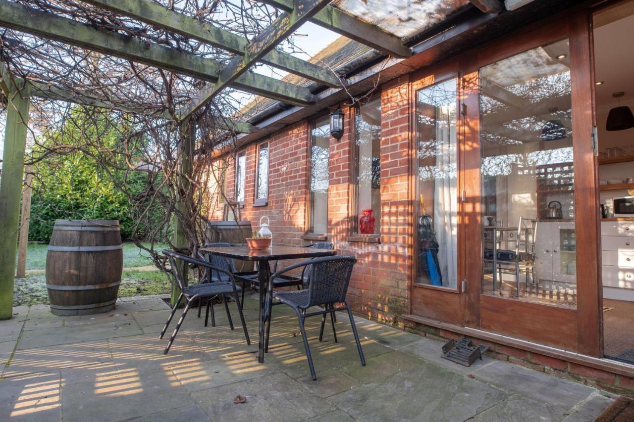 Terlingham Lane Cottage Hawkinge Exterior photo